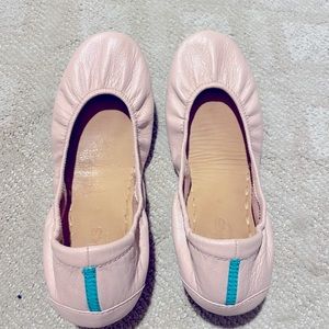 Gently used Tieks flats-ballet pink
